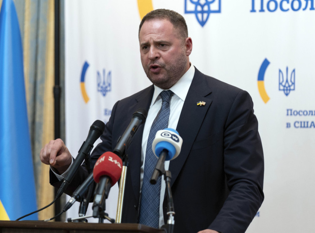 Jermak: Ukrajina vratila 17 dece i adolescenata sa privremeno okupiranih teritorija