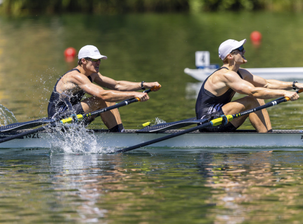 Srpski veslači Martin Mačković i Nikolaj Pimenov osvojili prvo mesto na Svetskom kupu