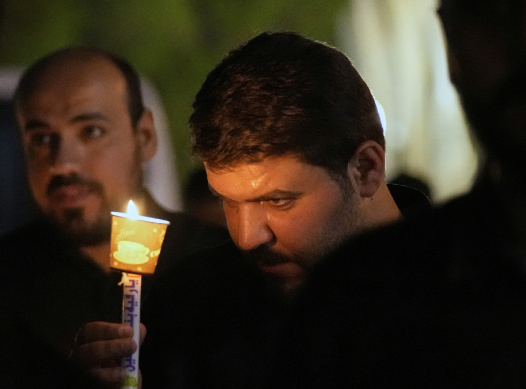 U izraelskim napadima u Iranu poginulo 935 osoba, među njima 38 dece
