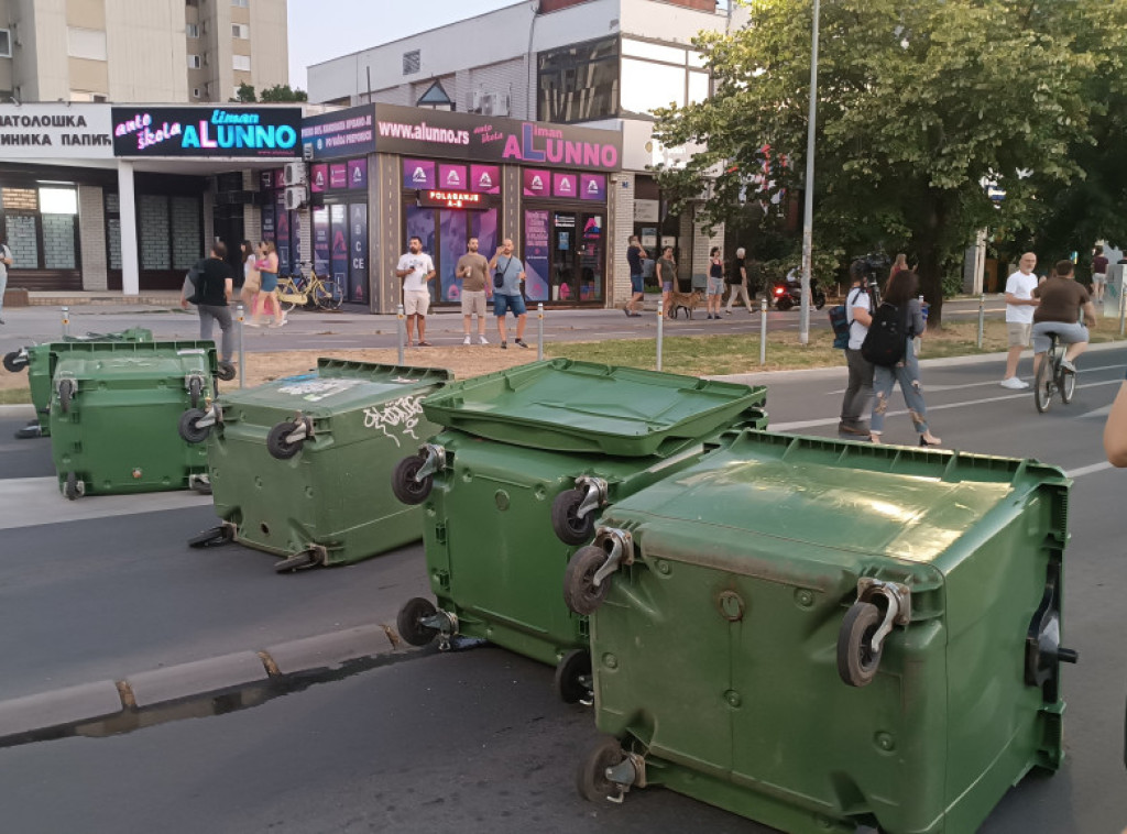 JKP "Gradska čistoća" upozorava na rizik od širenja zaraze zbog pomeranja i paljenja kontejnera