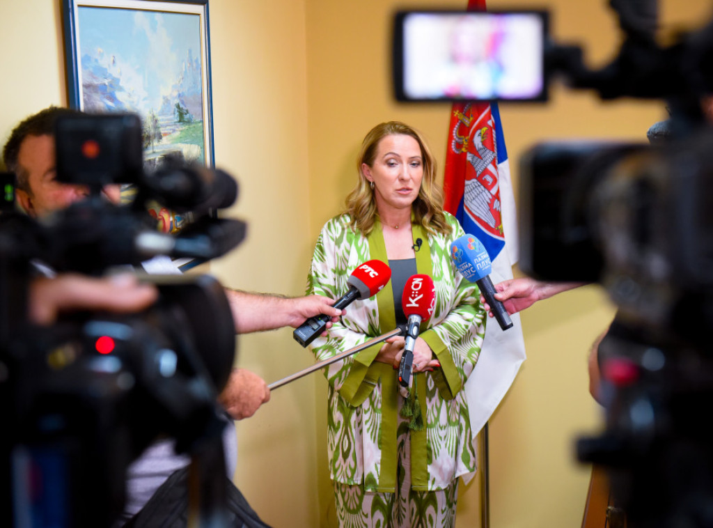 Ministarska Snežana Paunović: Svako rušenje Srbije šteti svima nama