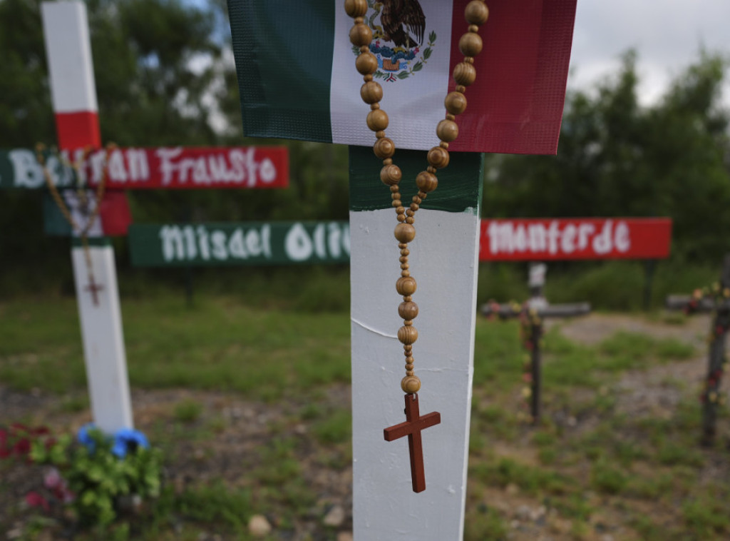 Italija: Jedna žena stradala, dvoje nestalih i 87 spaseno nakon brodoloma migranata