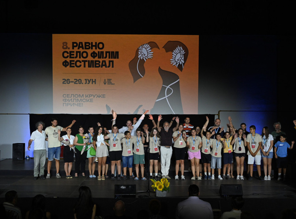 Film "Deda Mraz u Bosni" Emira Kapetnovića najbolji na festivalu u Ravnom Selu