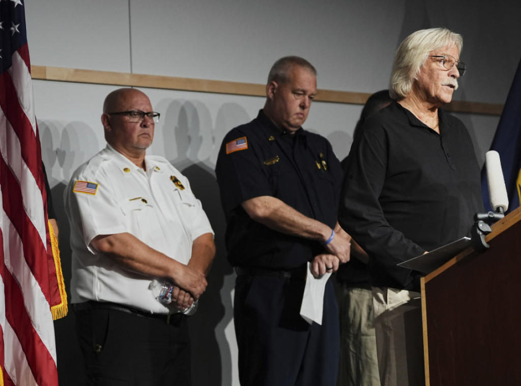 Naoružani napadač podmetnuo požar i iz zasede ubio dva vatrogasca u Ajdahu