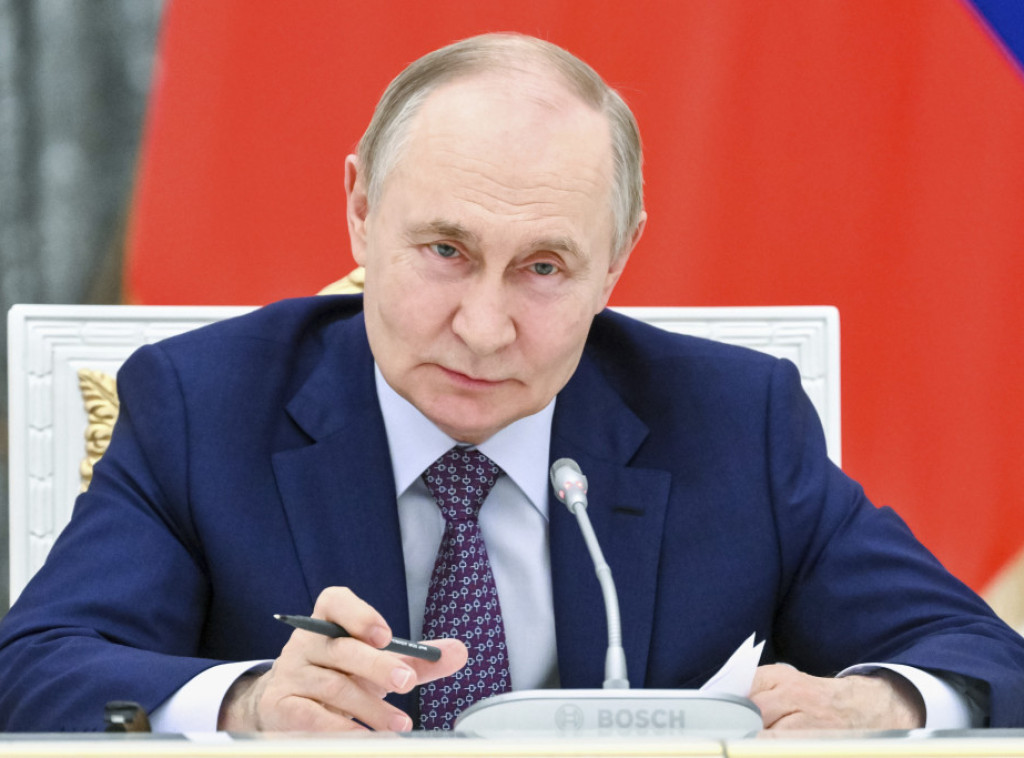 Putin naložio vladi da podrži razvoj ruskog mesindžera