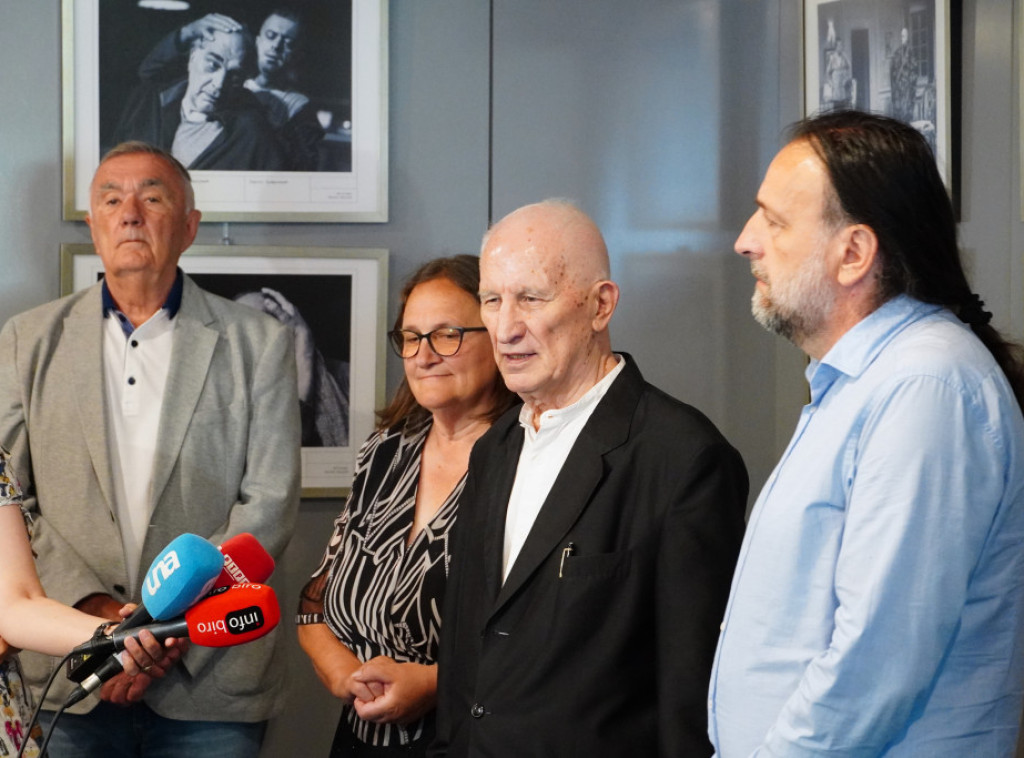 Narodnim kuhinjama na AP KiM uručen prihod od pesničke večeri "Veče sa Matijom"