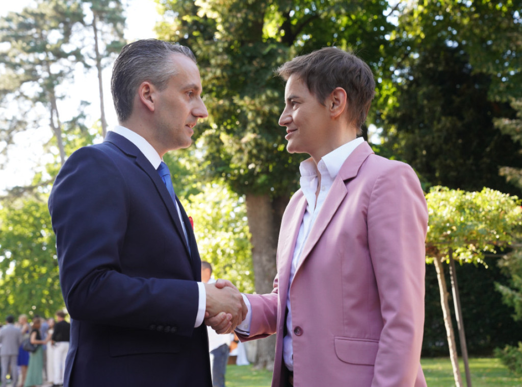 Ambasada SAD-a obeležila Dan nezavisnosti, prisustvovala Ana Brnabić i članovi Vlade