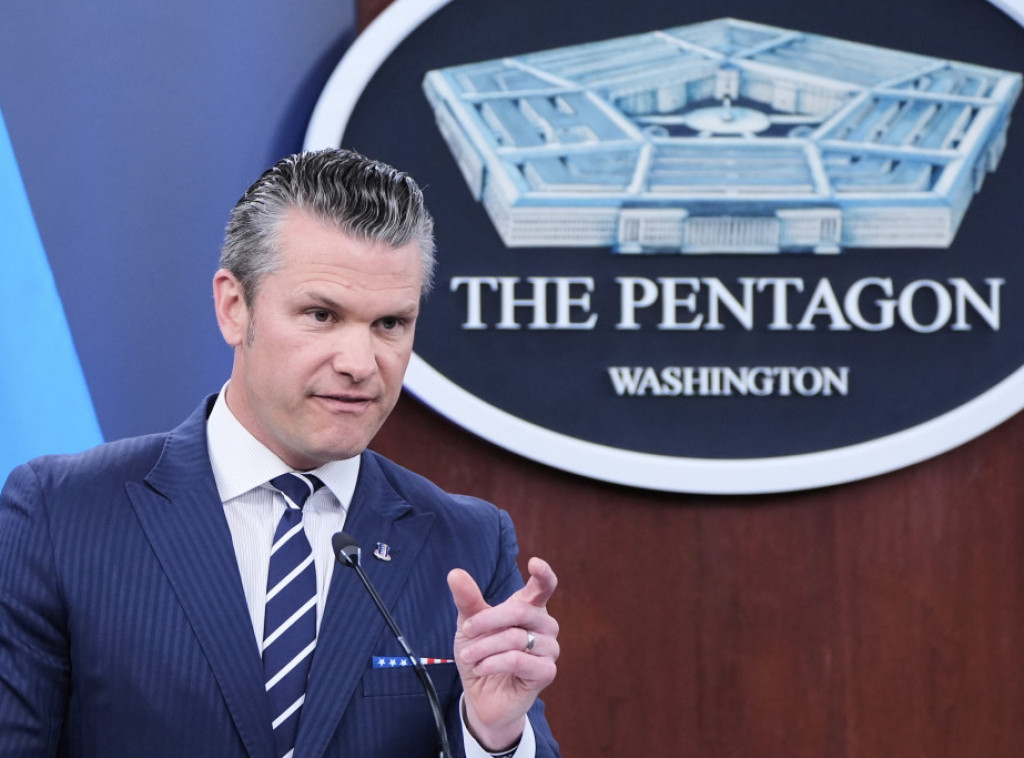 Pentagon obustavlja isporuku oružja Ukrajini zbog zabrinutosti oko američkih zaliha