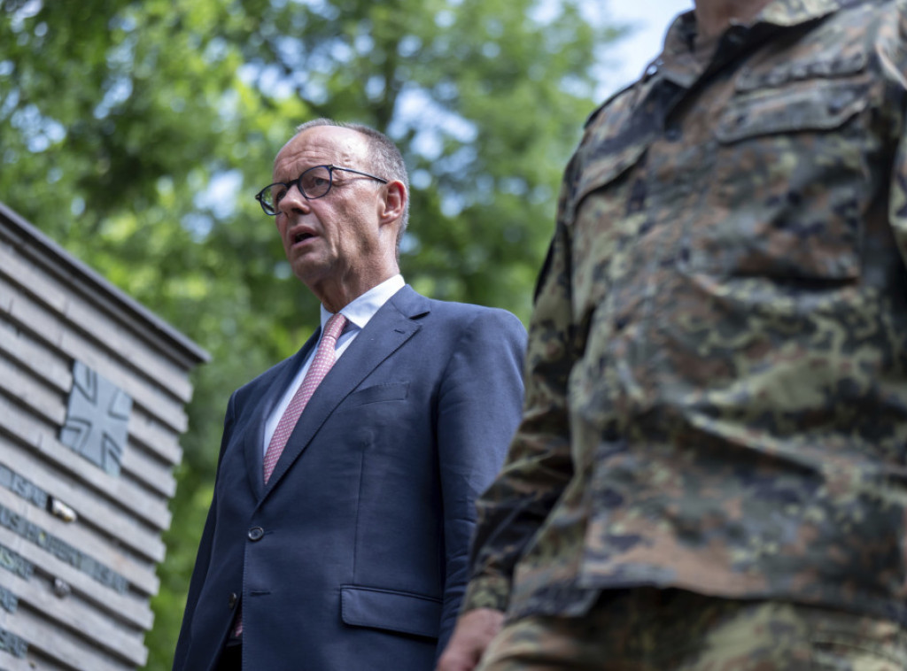 Merc ne planira razgovor sa Putinom nakon razgovora sa Makronom