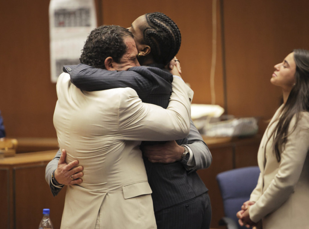 Sud odbio kauciju Šonu "Didiju" Kombsu, oslobođen najtežih optužbi