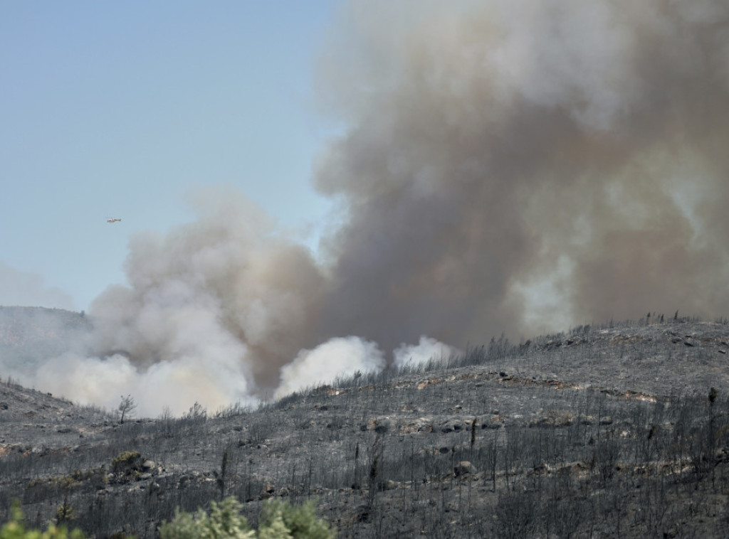 Turska: Zbog još jednog požara kod Izmira zatvoren auto-put, evakuisana tri naselja