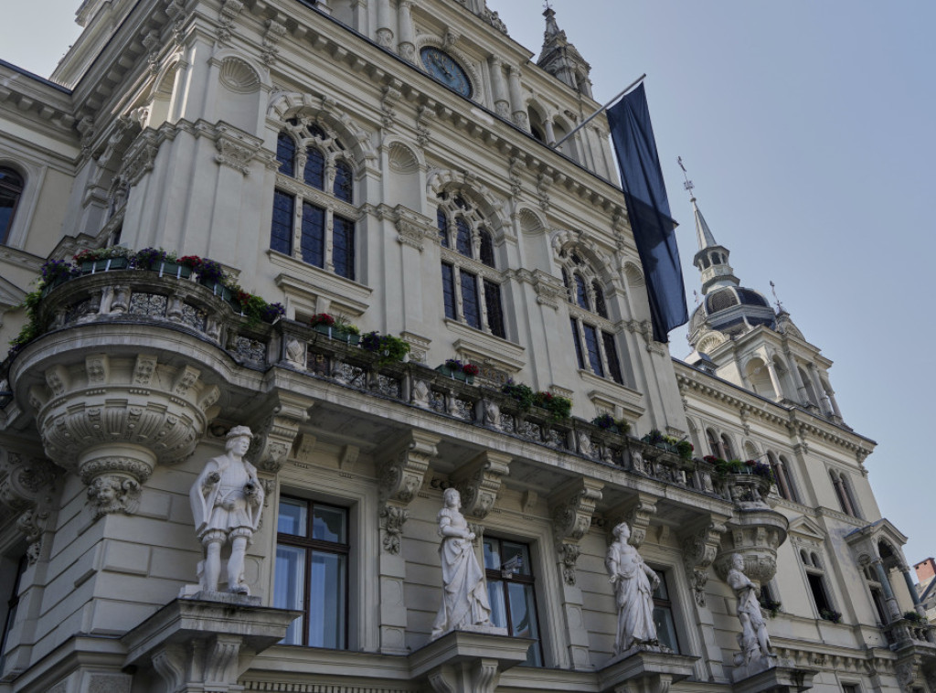 Poslanici desnice u Austriji na meti kritika kao najplaćeniji u parlamentu