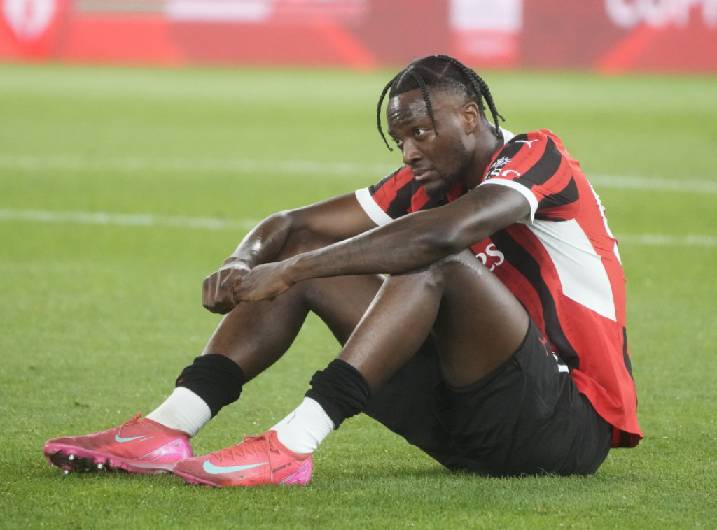 Engleski fudbaler Tami Abraham prešao iz Rome na pozajmicu u Bešiktaš