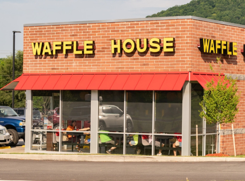 Restoran Vafl haus ukinuo doplatu za jela sa jajima, Tramp preuzeo zasluge