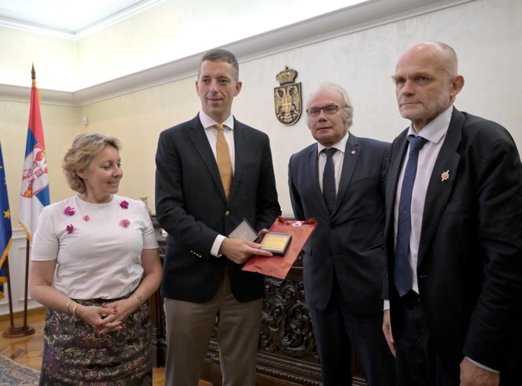 Djuric, French MPs discuss cooperation, situation in Kosovo-Metohija