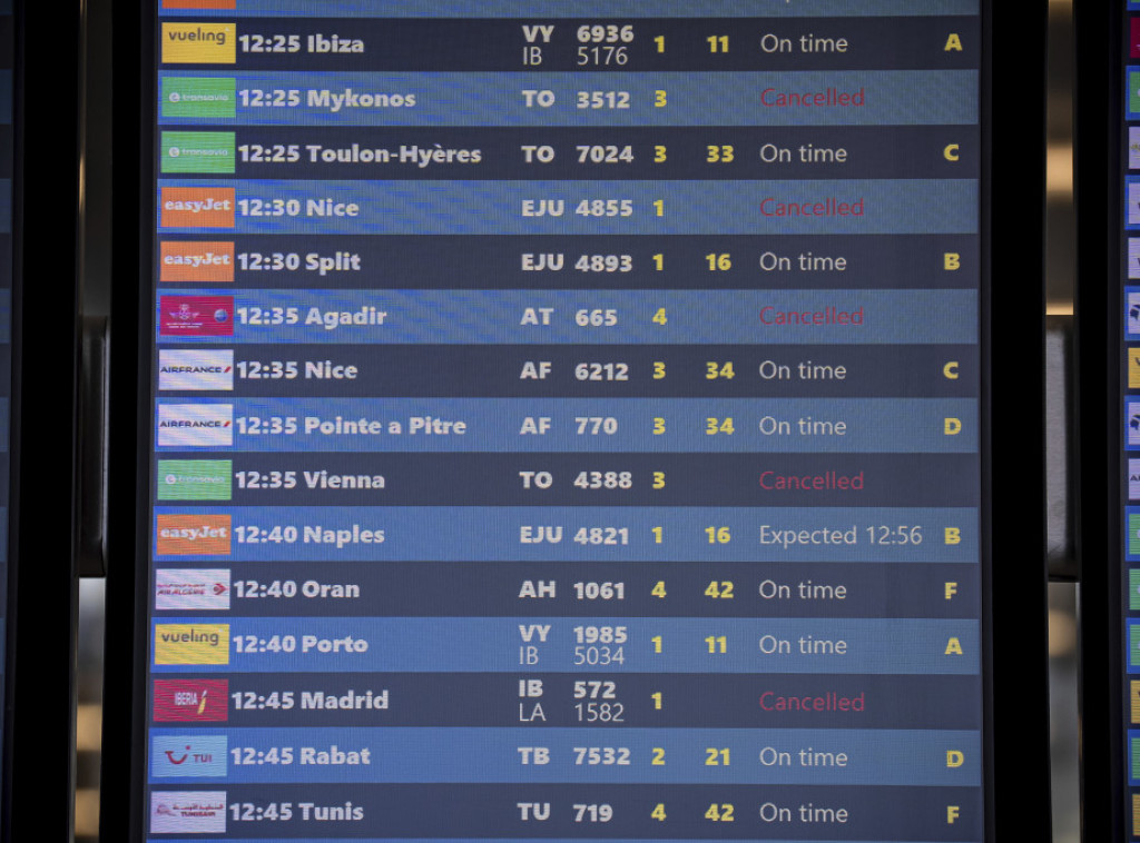 Štrajk kontrolora leta u Francuskoj - otkazano 40 odsto letova iz Pariza