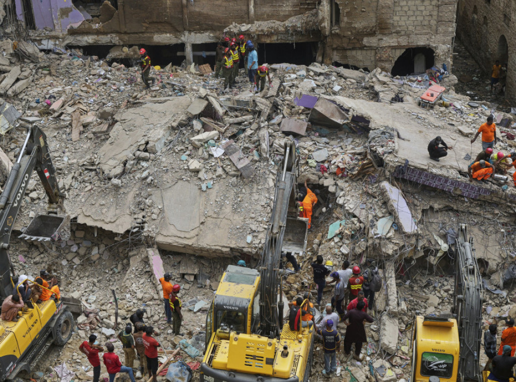 Pakistan: Broj poginulih nakon urušavanja zgrade porastao na 27