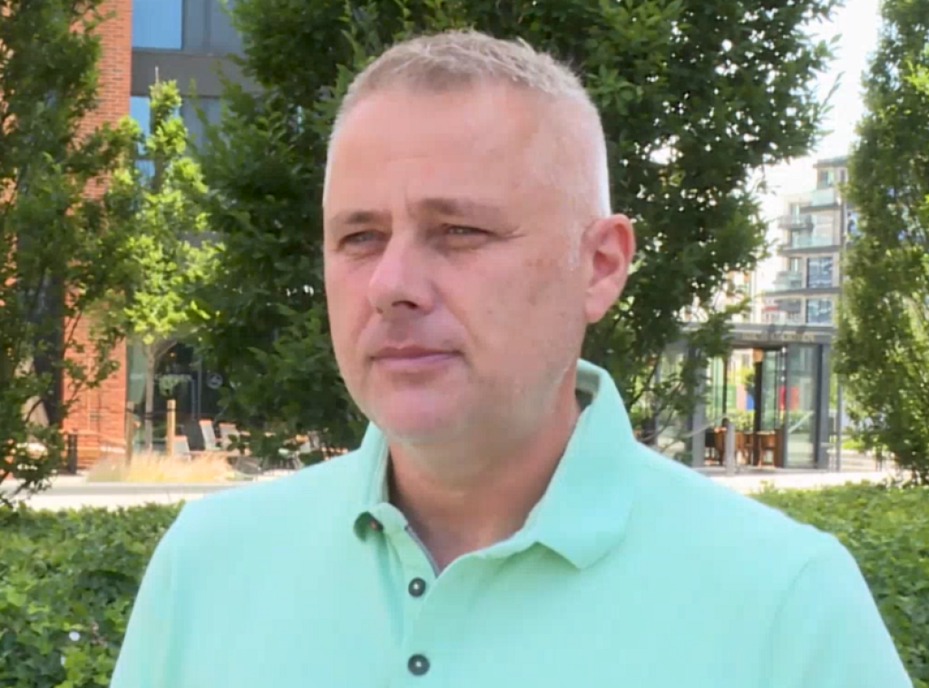 Jurić pozvao roditelje da se na sajtu CNZD informišu o rizicima društvenih mreža