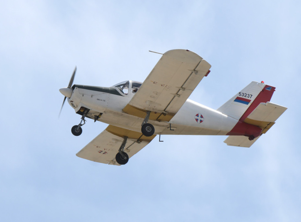 Ministarstvo odbrane: Selektivna letačka obuka za kadete Vojne akademije