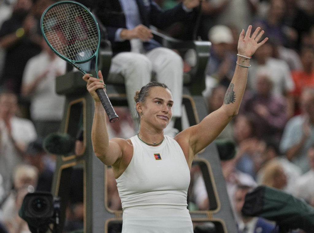 Arina Sabalenka pobedila Emu Radukanu i prošla u osminu finala Vimbldona