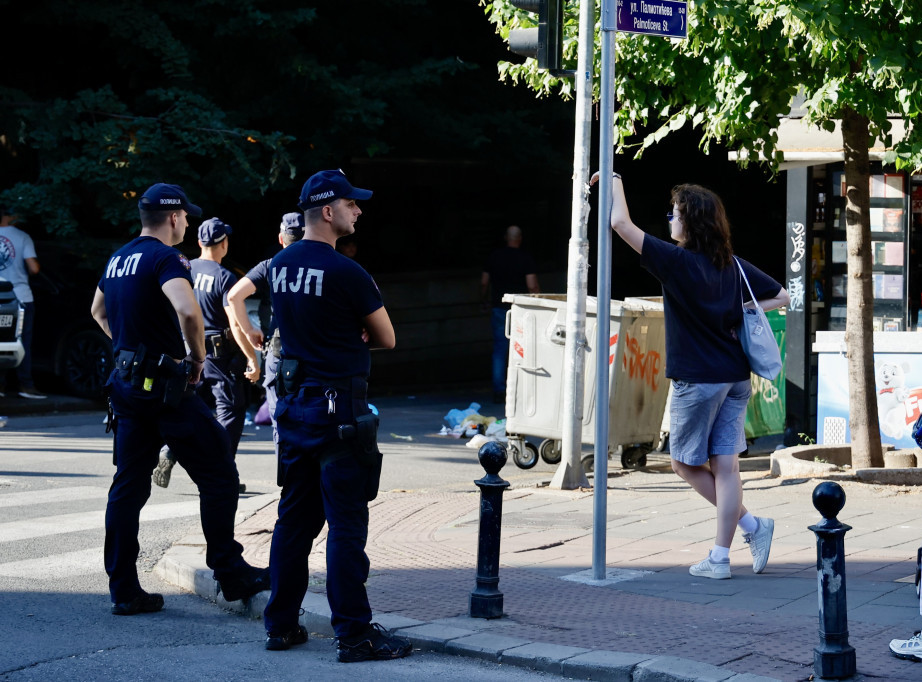 MUP: Protekle noći 13 lica dovedeno u službene prostorije, provera identiteta 386 osoba