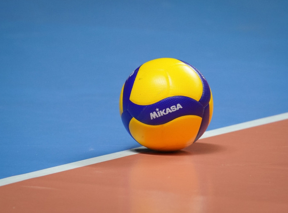 Odbojkaši Crvene zvezde protiv hrvatske Ribole u Kupu izazivača