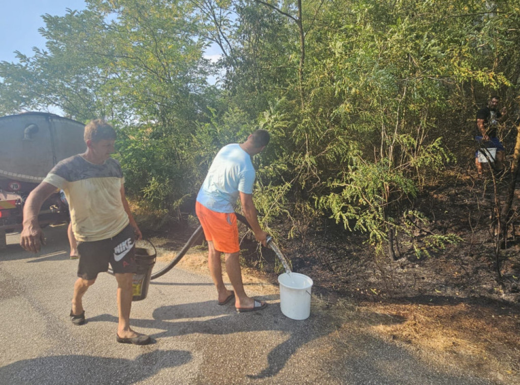 Gornji Milanovac: Ogroman šumski požar zahvatio delove sela Koštunići