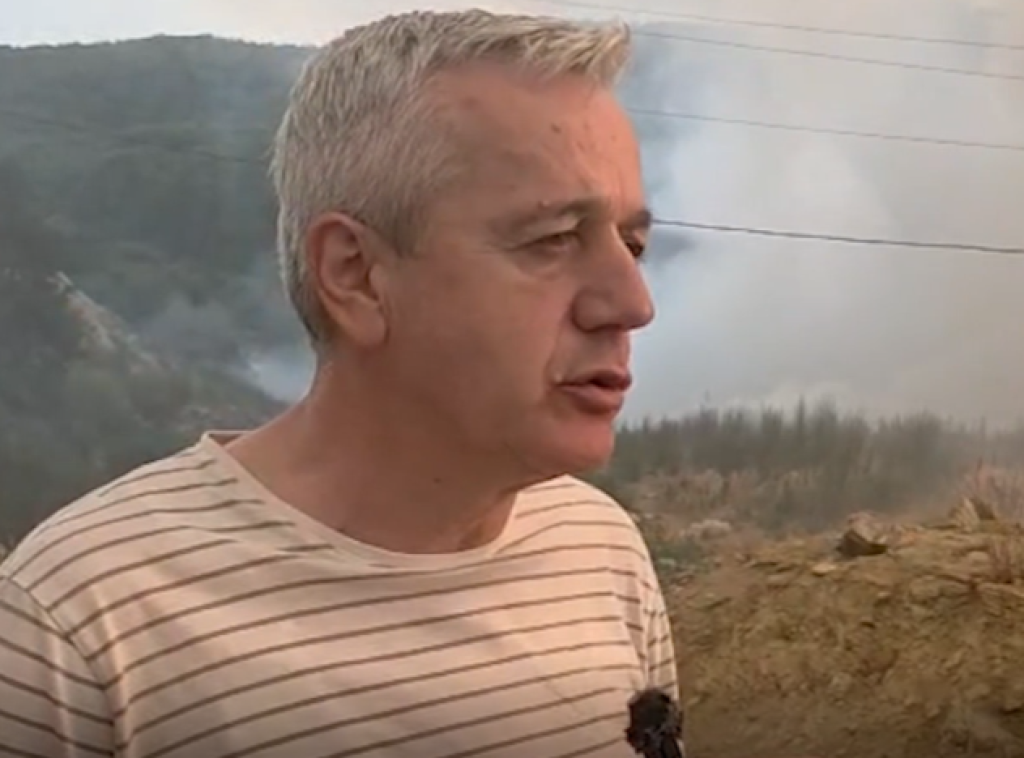 Faruk Suljević: Vetar otežava gašenje velikog požara na deponiji Golo brdo