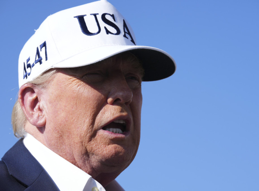 Tramp: Maskova ideja o trećoj stranci je smešna