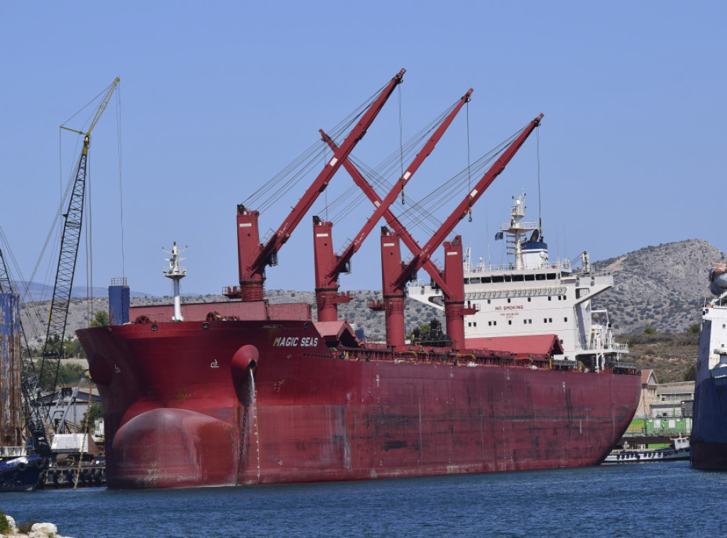 Posada grčkog broda napadnutog u Crvenom moru "Medžik siz" bezbedna i stiže u Džibuti