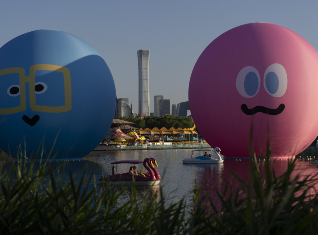 Toplotni talas pogodio istočnu Kinu, studenti se sklonili u biblioteke