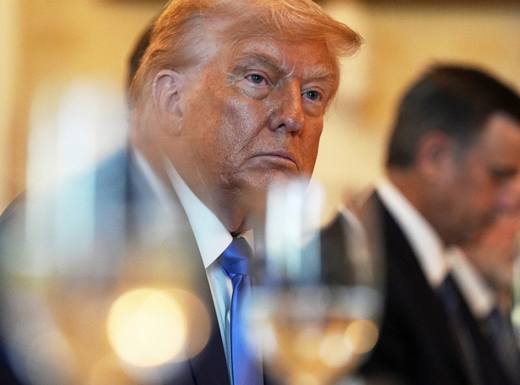 Tramp: Rok za carine 1. avgust je čvrst, ali otvoreni smo smo za drugačija rešenja