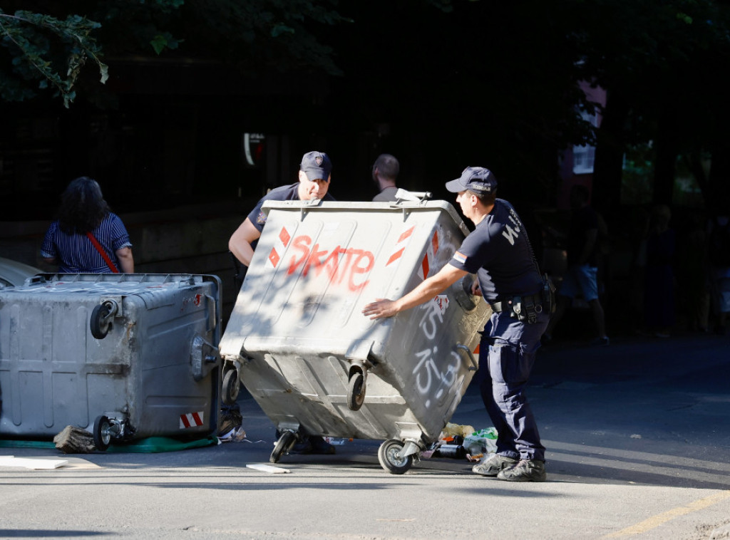 MUP: Sve blokade uklonjene, podneto 18 prekršajnih prijava, sedmoro privedeno