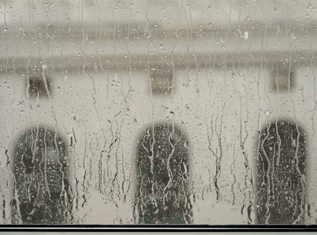 Hrvatska: Nevreme sa obilnom kišom i grmljavinom spustilo se na Dalmaciju