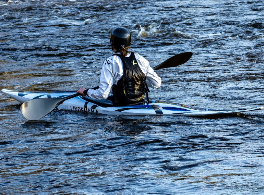 Trener kajakaša: Vozač skutera se zaleteo ka deci, šestoro lakše povređeno