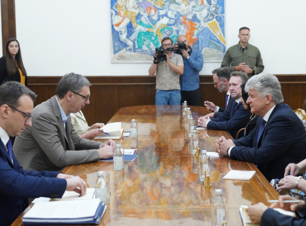 Vucic receives UN's Jenca