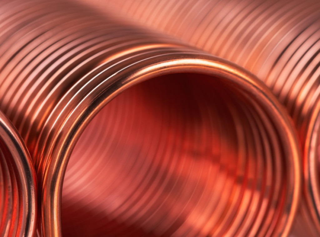 Cena bakra porasla na novi rekord zbog snažne potražnje i problema u snabdevanju