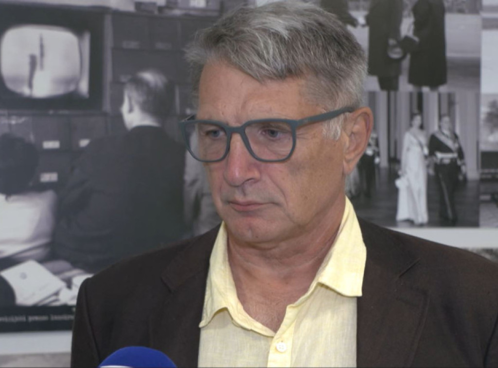 Vladimir Vuletić: Odluku o onlajn nadoknadi nastave trebalo da donese uprava fakulteta