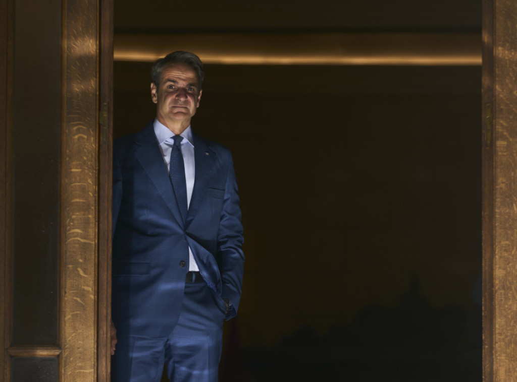 Micotakis: Grčka će obustaviti zahteve za azil migranata iz Severne Afrike