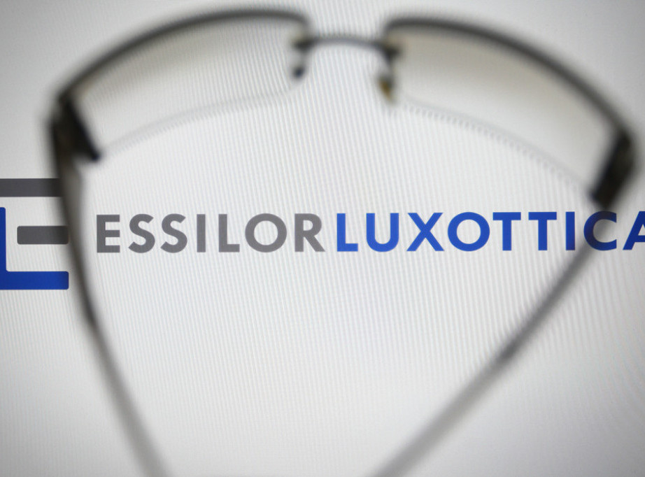 Meta ulaže 3,5 milijardi dolara u najvećeg svetskog proizvođača naočara