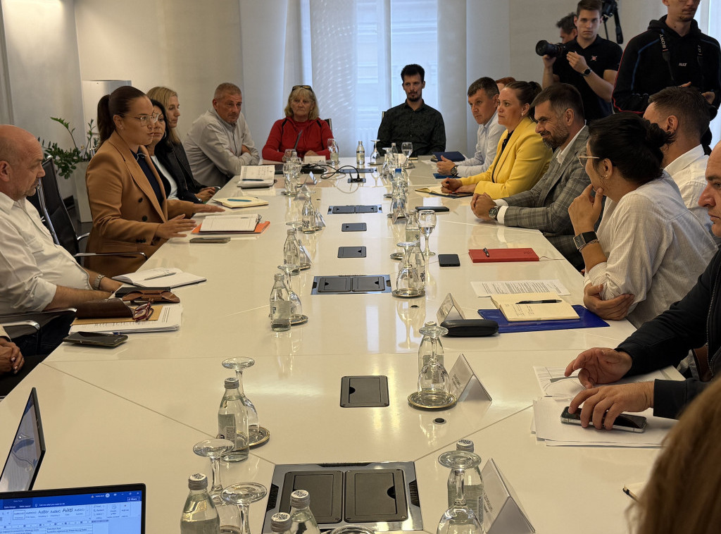 Pavkov i Mićin razgovarali o sprovođenju programa Novi Sad - grad vlažnih staništa