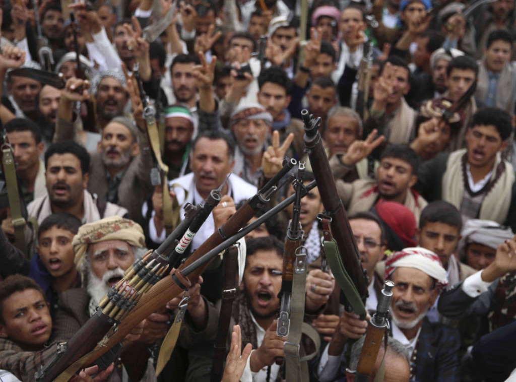 Huti preuzeli odgovornost za potapanje grčkog teretnjaka u Crvenom moru