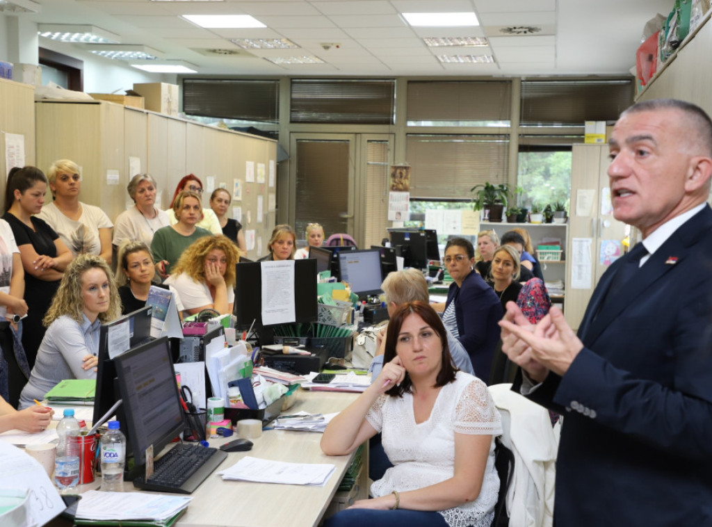 Ministar Vujić posetio Prvi osnovni sud u Beogradu