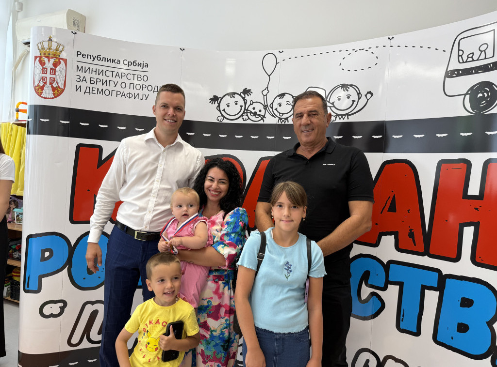 Treći Karavan roditeljstva u Doljevcu: Podrška porodicama i roditeljima i na jugu