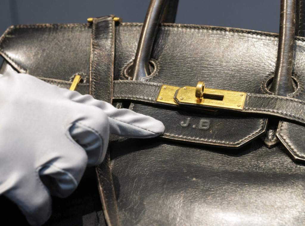 Originalna Birkin torba danas na aukciji u Parizu