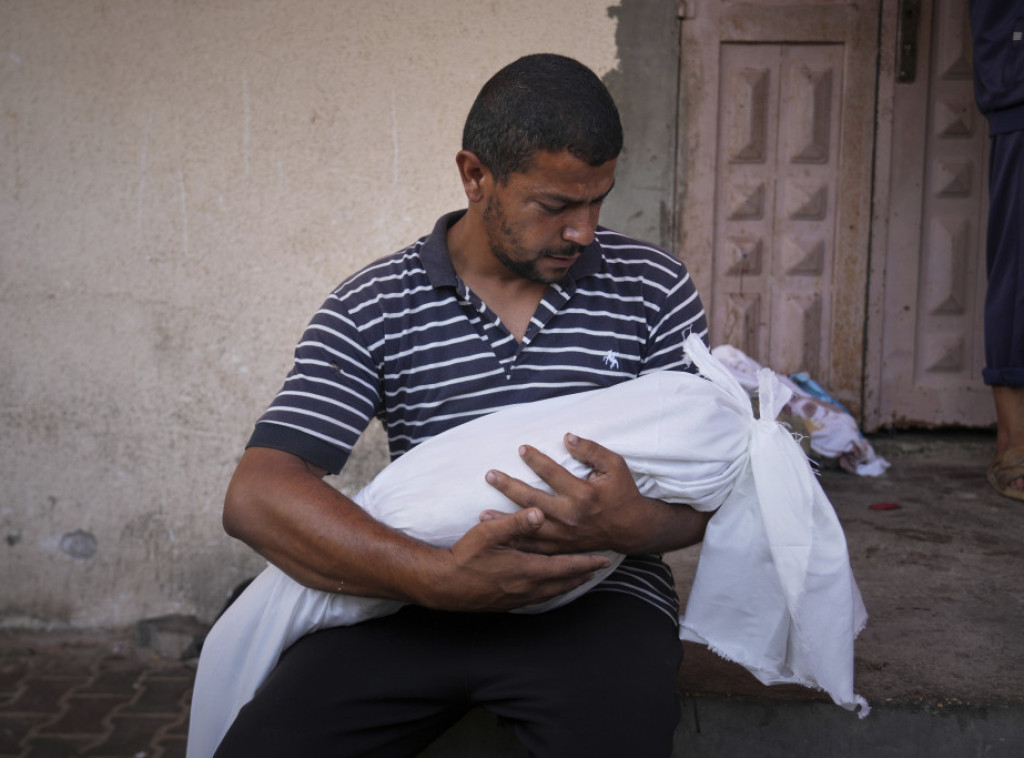 Gaza: Desetoro dece među ubijenima u izraelskim napadima na medicinski punkt