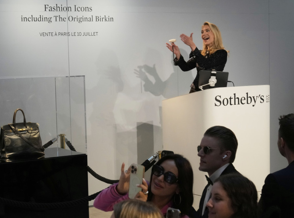 Originalna Birkin torba modne kuće Ermes prodata za sedam miliona evra na aukciji