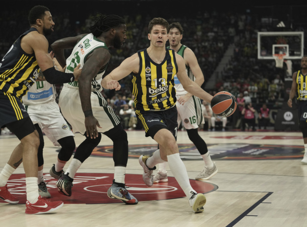 Turski košarkaš Tarik Biberović potpisao novi ugovor sa čelnicima Fenerbahčea