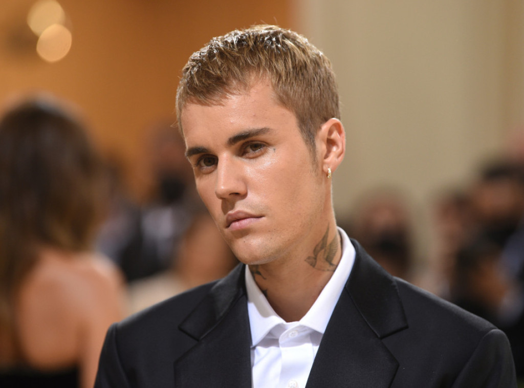 Pop zvezda Džastin Biber objavio svoj sedmi album pod nazivom "Swag"