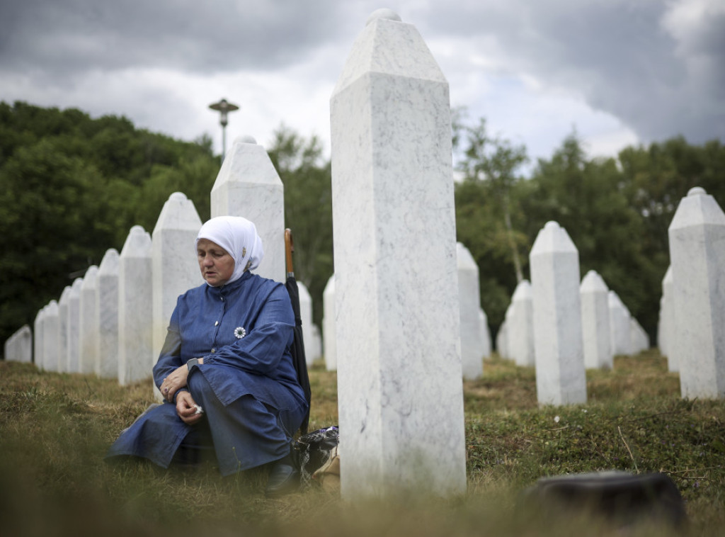 Poslanik Bundestaga: Kvalifikacija događaja u Srebrenici kao genocida je politička, a ne naučna